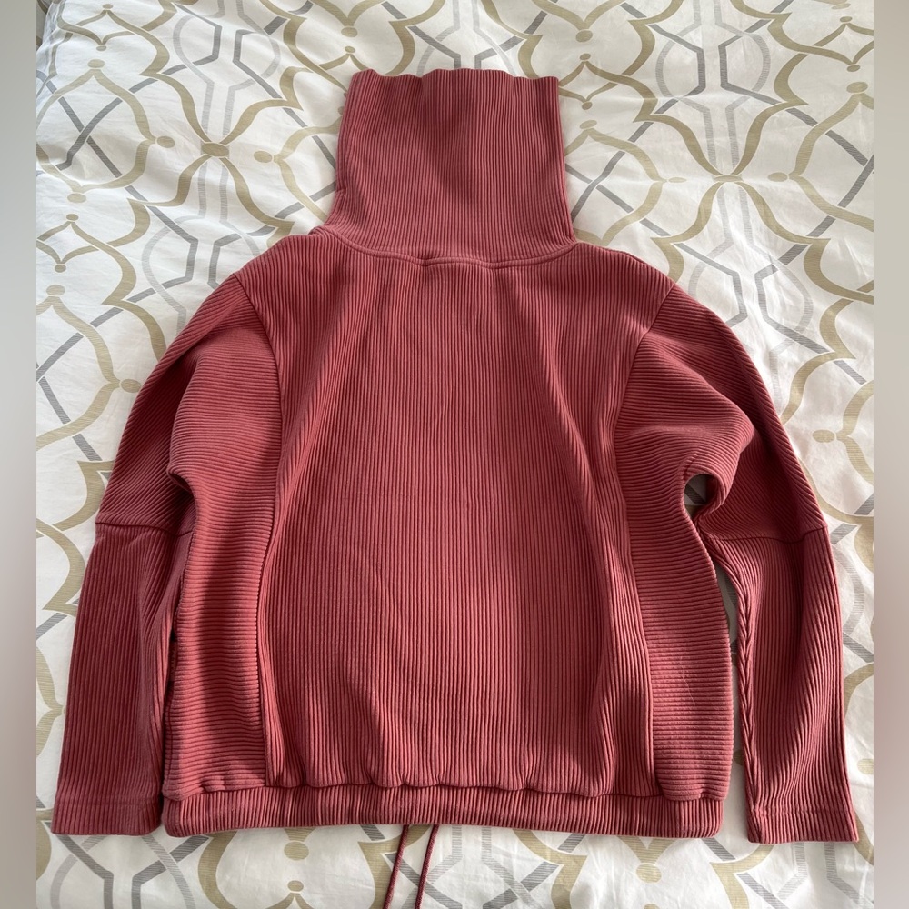 Varley Ribbed Turtleneck Sweatshirt in Rust - Picture 5 of 7